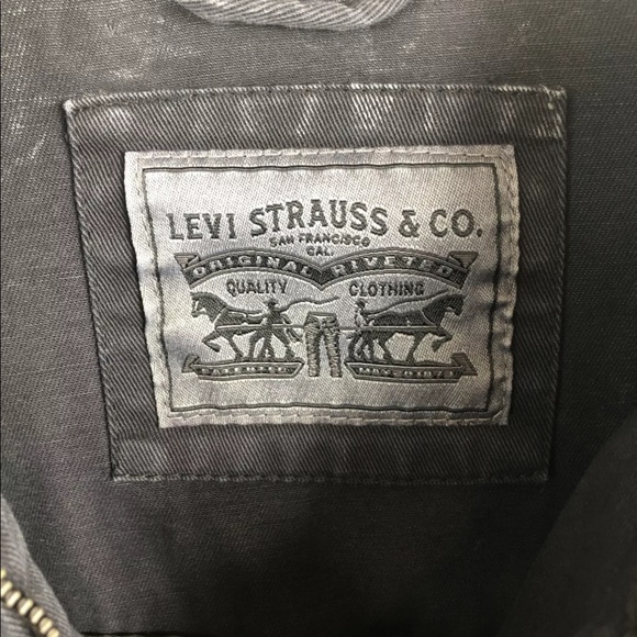 Levi’s Acid Washed Black Denim Trucker Jacket Lrg - Picture 8 of 12